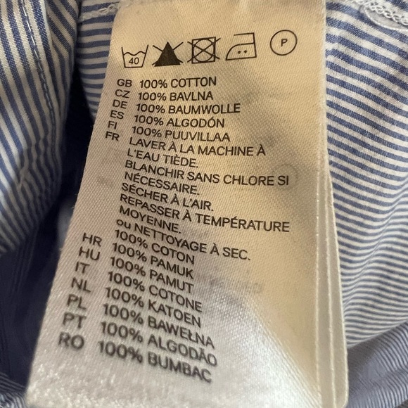H&M Blue & White fine pinstriped women's button down (size 6/small) - Picture 9 of 13